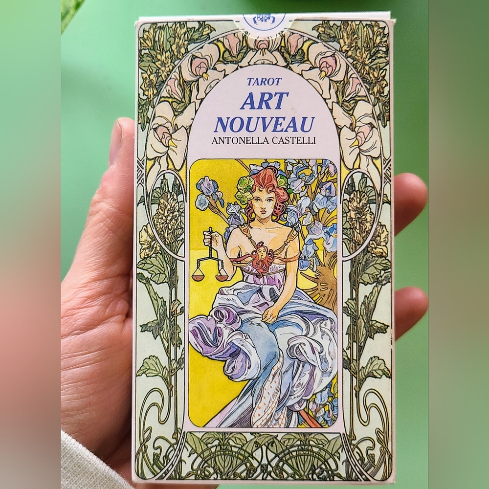 Tarot Art Nouveau by Antonella Castelli